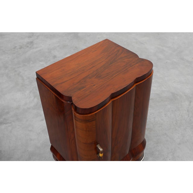 Brown Art Deco Nightstands in Walnut, Italy, 1920s, Set of 2 For Sale - Image 8 of 18