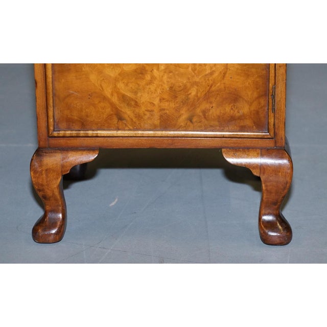 Gold Burr Walnut Bedside Cupboards or Lamp Tables from Waring & Gillows, 1932, Set of 2 For Sale - Image 8 of 18