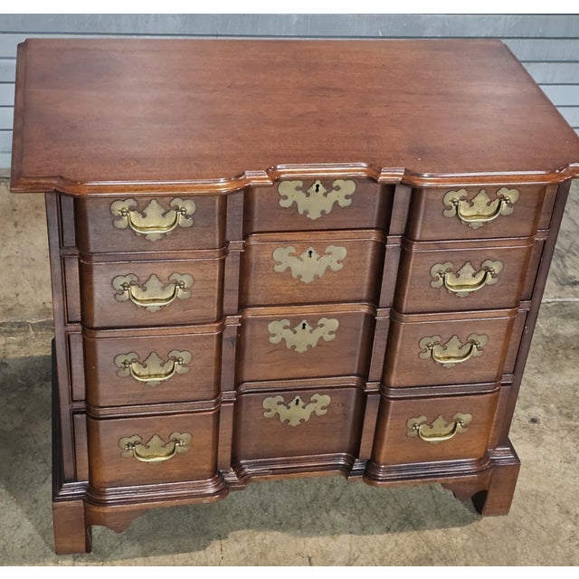 Baker Historical Charleston Collection Chippendale Chest of Drawers 4 Drawers For Sale In Cleveland - Image 6 of 12