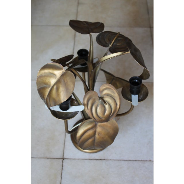 A lovely Mid Century Modern Glt Metal Blooming Lotus/Anthurium Table Lamp, 3 lights. Wired and ready for U.S.