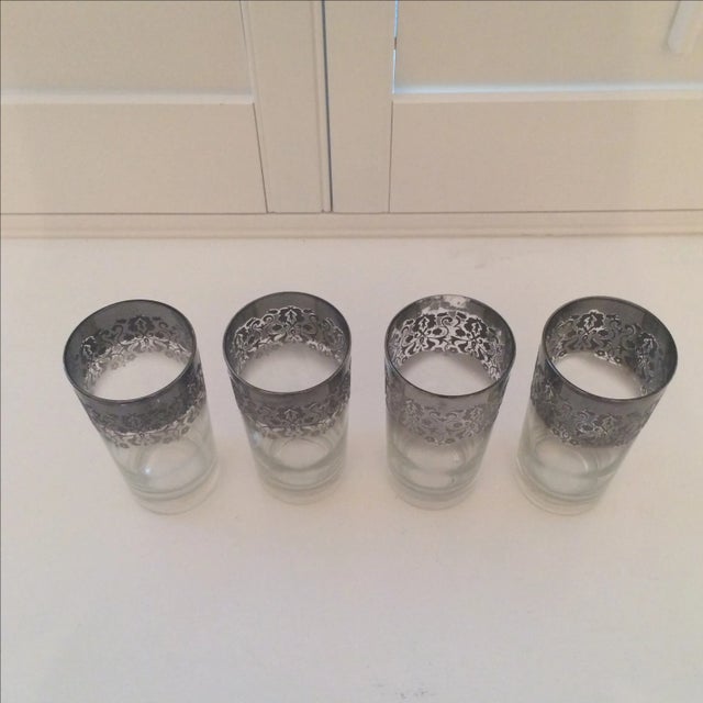 Metal Dorothy Thorpe Ombré Embossed Glasses - Set of 4 For Sale - Image 7 of 8