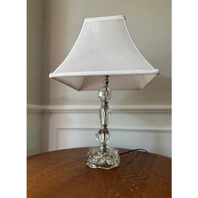 Art Deco Mid 20th Century Stacked Crystals Leaded Glass Nightstand/Boudoir/Desk Lamp For Sale - Image 3 of 12