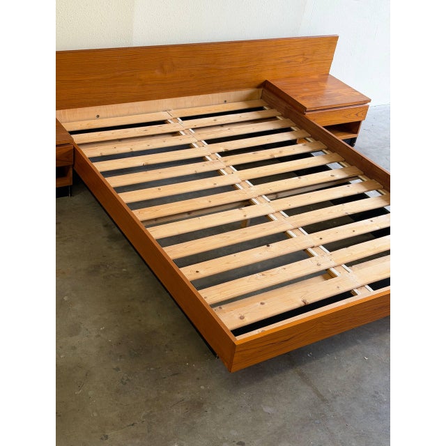 Westnofa Furniture Vintage Westnofa Norwegian Teak Queen Platform Bed With Nightstands For Sale - Image 4 of 10