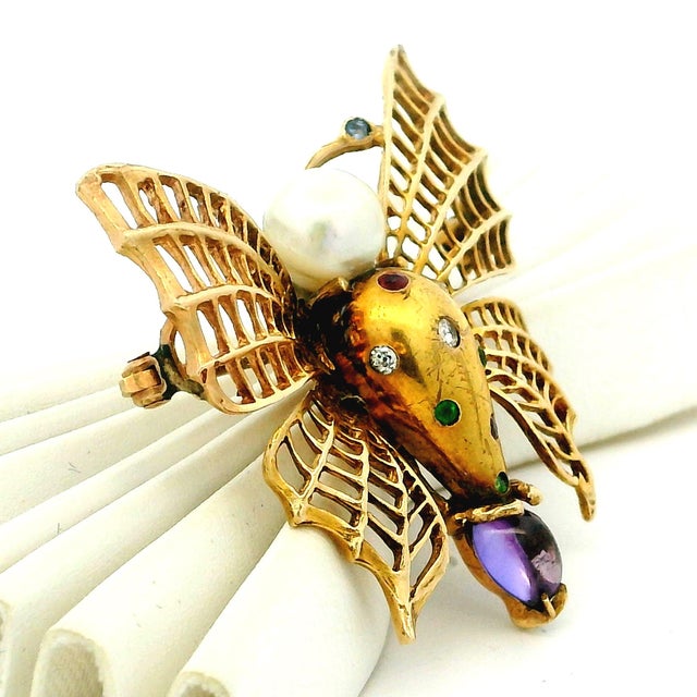 Vintage Italian 18k Gold Gemset Figural Bee Brooch With Pearl For Sale - Image 4 of 13