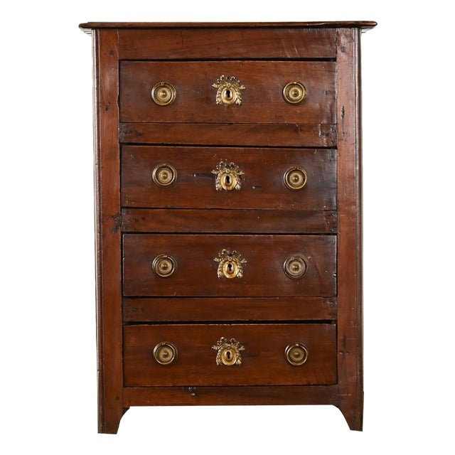 French Early 19th Century Petite Walnut Chest of Drawers For Sale