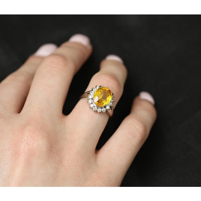 Late 20th Century Gia Yellow Sapphire & 0.48ct Diamond Platinum Ring 7.5g Size 6 For Sale - Image 17 of 18