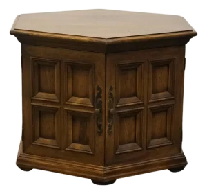 Hekman Furniture Solid Pecan Italian Neoclassical Tuscan Style 25x29" Hexagonal Accent Storage End Table