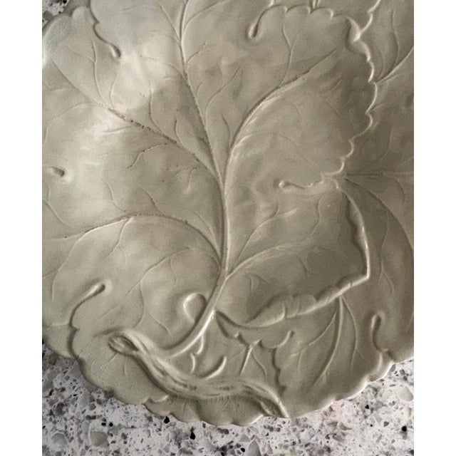 1970s Pair of Elegant Vintage Celadon Sage Leaf Pattern Dinner Plates, 9” Dia. For Sale - Image 5 of 7