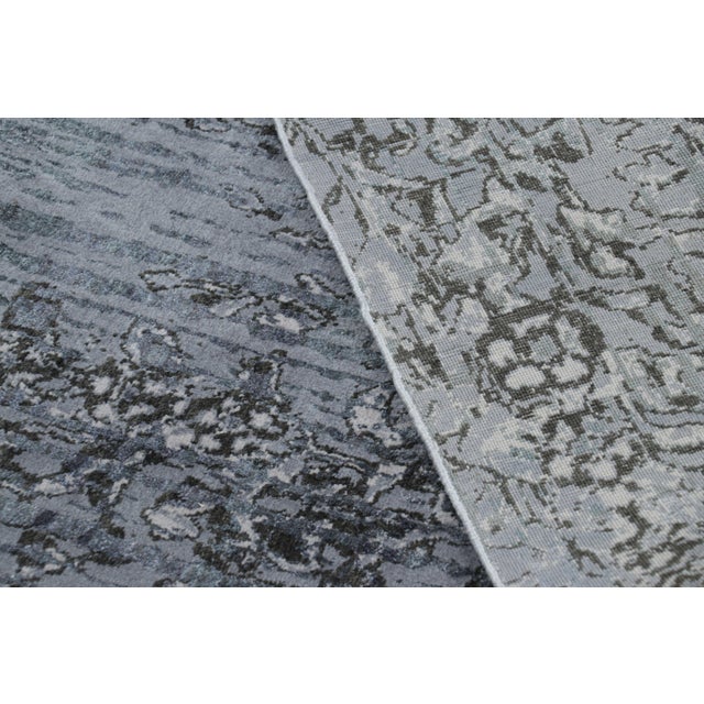 Textile Rug & Kilim’s Abstract Floral Rug in Tones of Gray and Black “Shakaviz” For Sale - Image 7 of 7
