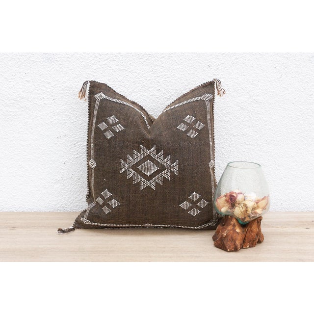 Nubian Dream Silk Rug Pillow For Sale In Los Angeles - Image 6 of 6