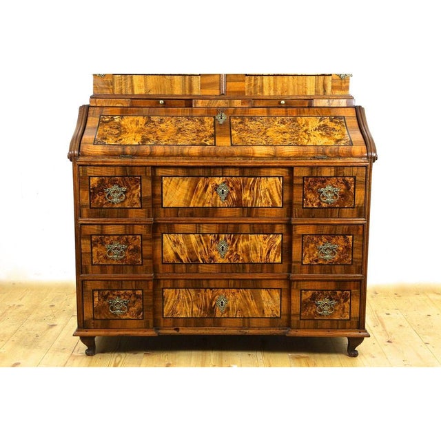18th Century Baroque Writing Cabinet in Walnut, Germany, 1770s For Sale - Image 4 of 18