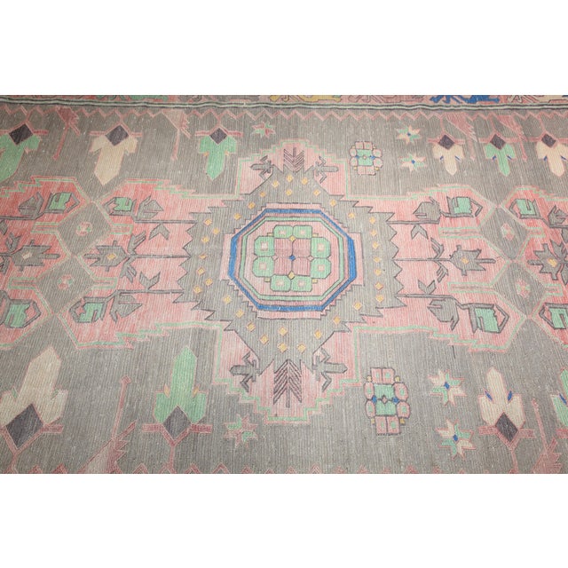 Semi-Antique Caucasian Sumak Kilim – Handwoven Tribal Flatweave With Medallion and Geometric Borders -6' 2'' X 10' 6'' For Sale - Image 13 of 13