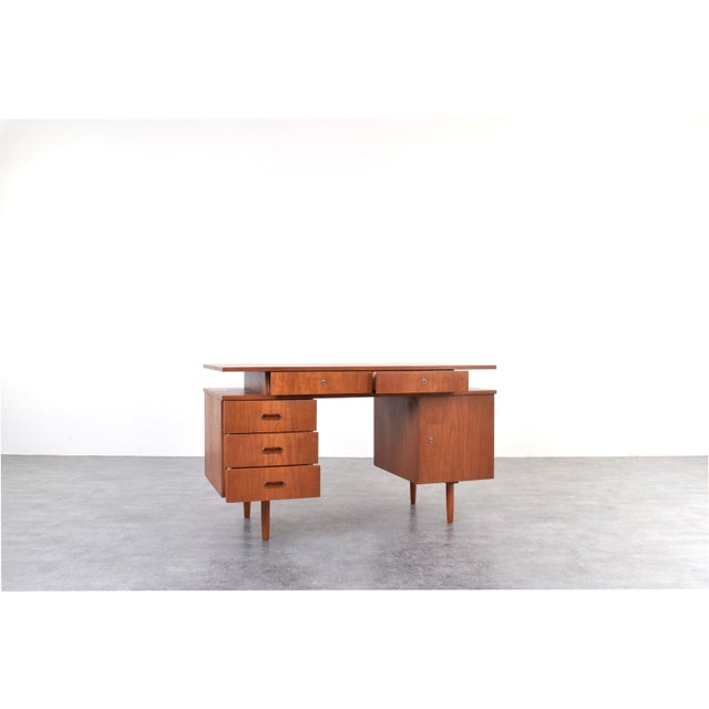 Mid-Century Teak Desk, 1960s For Sale - Image 4 of 18