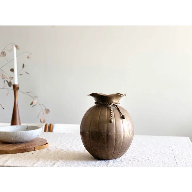 Contemporary Vintage Round Brass Flower Vase Featuring Fluted Sides With Scalloped Top and Rope Tie Detail by Penco For Sale - Image 3 of 8
