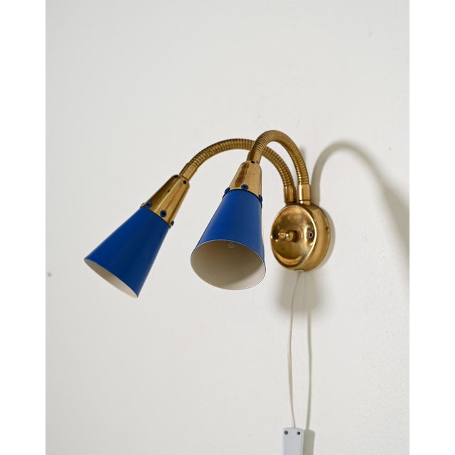 Blue Adjustable Wall Light in Brass and Lacquered Metal, Scandinavia, 1960s For Sale - Image 8 of 10