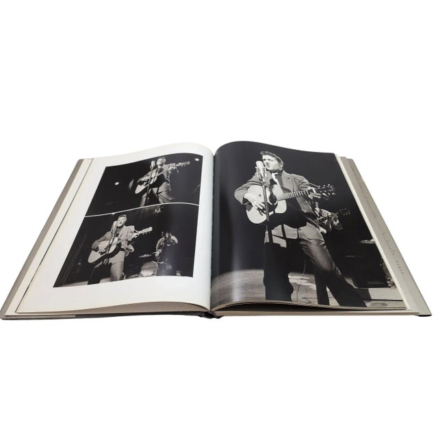 Elvis the King "Le King en Devenir " French Edition Hardcover 1st Edition 2006 For Sale - Image 9 of 12