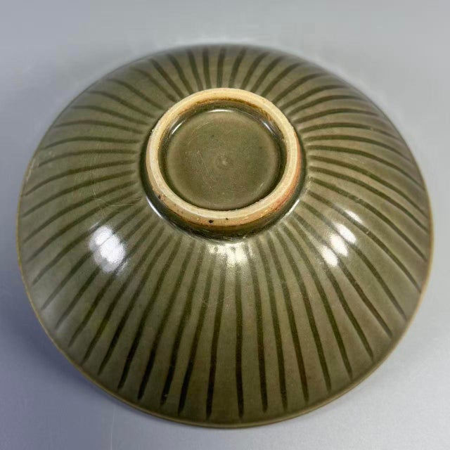 Mid 19th Century Longquan‑Style Celadon Ribbed Decorative Bowl For Sale - Image 5 of 5