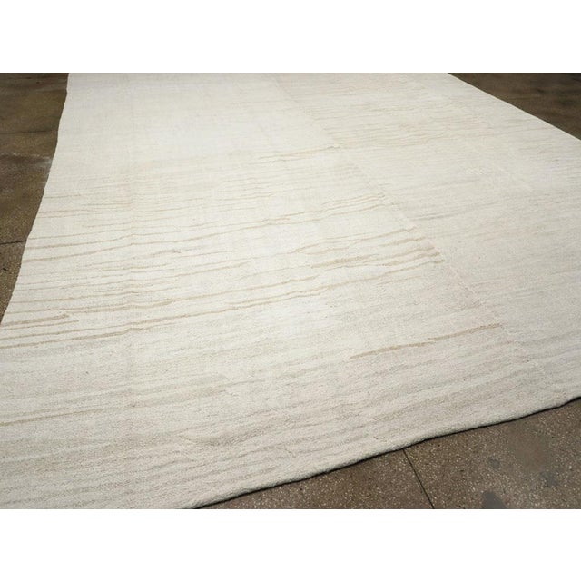 Galerie Shabab Collection Mid-20th Century Turkish Flatweave Kilim Oversize Carpet For Sale In New York - Image 6 of 8