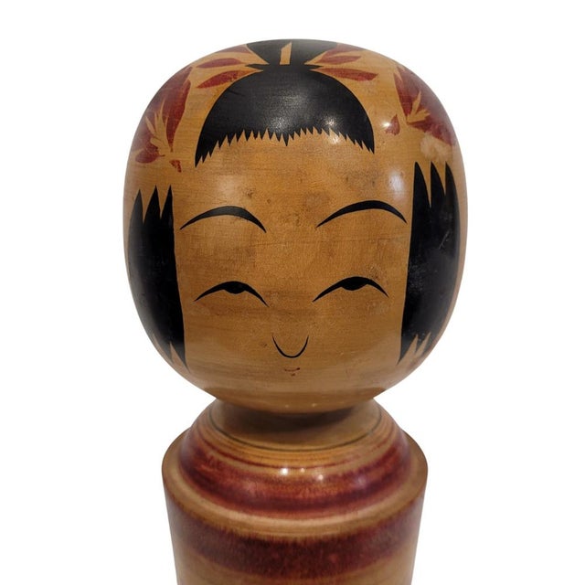 Traditional Kokeshi Doll, Polychrome Wood, 1940s – Japan Exceptional kokeshi doll, a type of traditional doll of Japanese...
