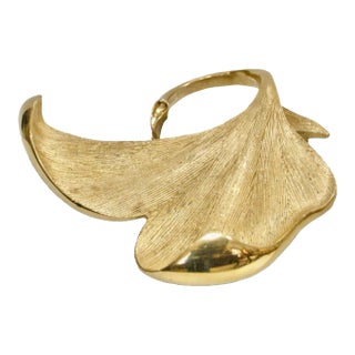 1970s Givenchy Vintage Gold Textured Leaf & Polished Gold Highlights Large Brooch For Sale
