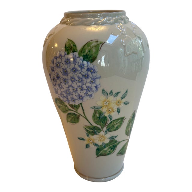 Lenox "Blue Hydrangeas" Collection Ceramic 10.5" Tall Ivory Vase Embossed Hand Painted Floral Design For Sale