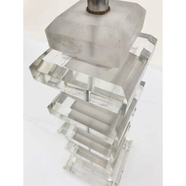 1970s Karl Springer Style Lucite Table Lamp For Sale - Image 4 of 5