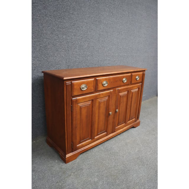 Nichols & Stone Nichols & Stone Cherry Breakfront Server / Display Cabinet For Sale - Image 4 of 17