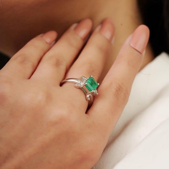 Art Deco Inspired Emerald With Diamond Cluster Ring for Gifts- Size 7 For Sale - Image 4 of 11