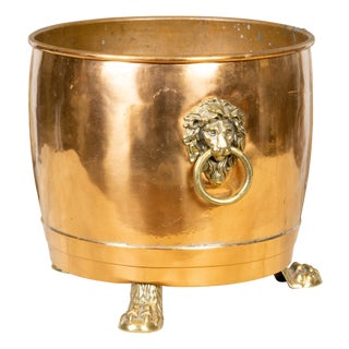 English Turn of the Century 1900s Copper and Brass Planter with Lion Paw Feet For Sale