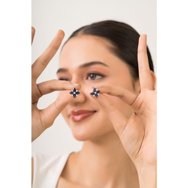 Vintage 3.91 Carat Blue Sapphire Diamond Flower Stud Earrings in 14k Yellow Gold- A Pair For Sale - Image 10 of 14