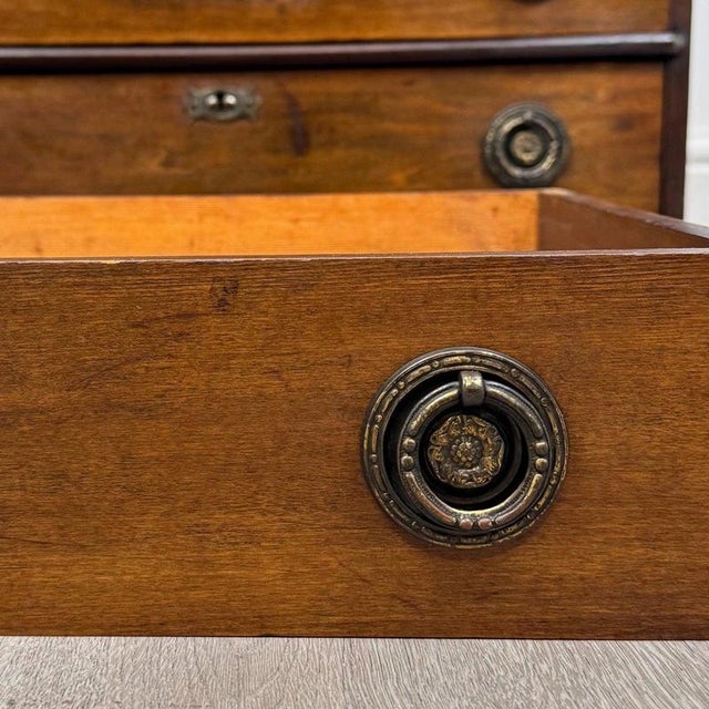 20th Century Edwardian English Mahogany Chest of Drawers, 1890s For Sale - Image 11 of 12