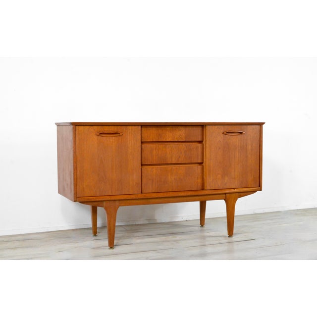 Vintage Teak Sideboard from Jentique, 1960s For Sale - Image 4 of 9