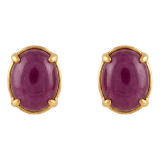 Natural Ruby 10.15cts Earring in 18k Yellow Gold For Sale