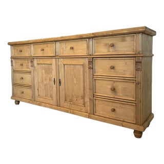 Rustic Farmhouse Chest of Drawers in Pine For Sale