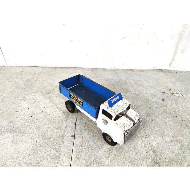 1950s Vintage Tin Toy Car from Tri-Ang, 1950s For Sale - Image 5 of 10