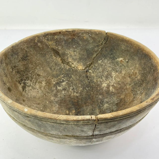 Early 20th Century Nupe Wood Bowl with Indigenous Repair Nigeria For Sale - Image 9 of 9