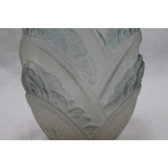Glass 1920s French Art Deco Frosted High Relief Vase For Sale - Image 7 of 11