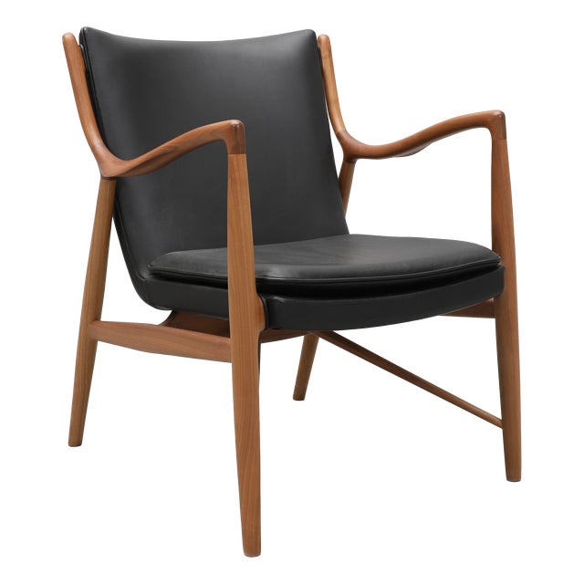 Model 45 Lounge Chair in Black Leather and Teak by Finn Juhl, France, 1960s For Sale