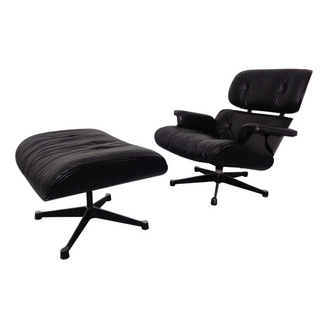 Lounge Chair and Ottoman by Charles and Ray Eames for Herman Miller, 1980s, Set of 2 For Sale