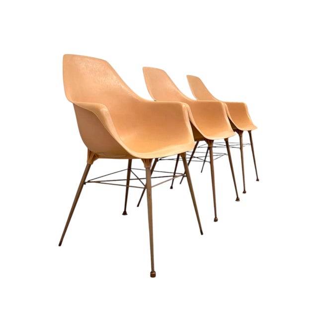 Metal Set of 3 Vintage Mid-Century Modern Armchairs in Salmon Pink on Bronze-Toned Eiffel Bases For Sale - Image 7 of 10