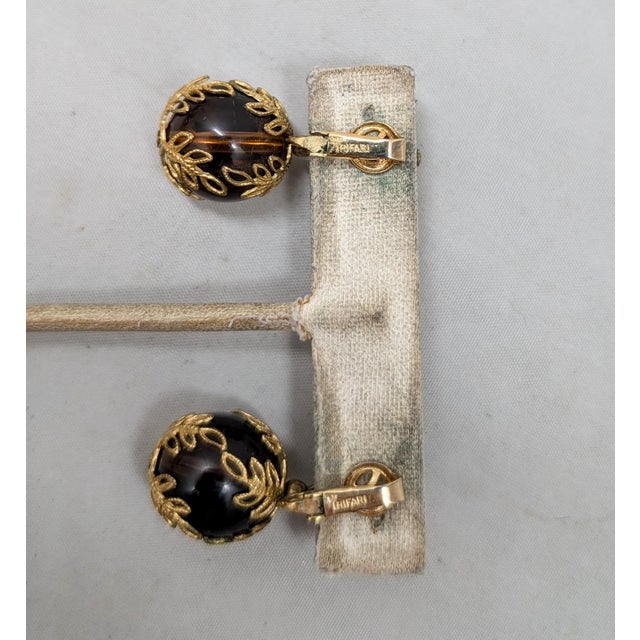 1950s Vintage 1950s Signed Crown Trifari Goldtone Filigree & Faux-Tortoise Dangle Clip Earrings- 2 Pieces For Sale - Image 5 of 7