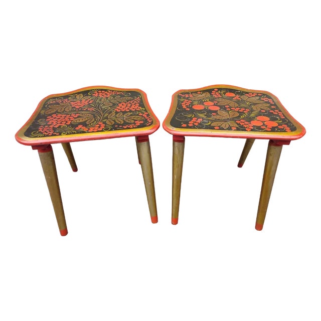 Vintage Painted Flower Stands, Set of 2 For Sale