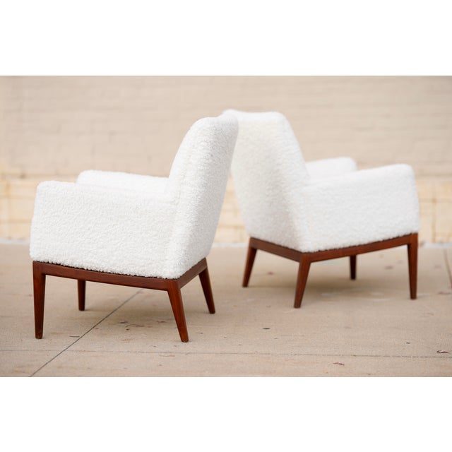 Jens Risom 1960s Danish Modern Attributed After Jens Risom Lounge Pair of Chairs, Model 1139 For Sale - Image 4 of 9