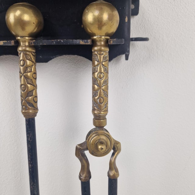 Victorian Wall-Mounted Fireplace Tool Set in Iron and Brass, 1880s For Sale - Image 6 of 16
