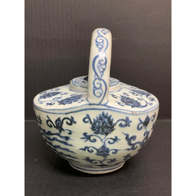 Late 20th Century Chinese Art Porcelain Blue and White Tea Pot For Sale - Image 10 of 11