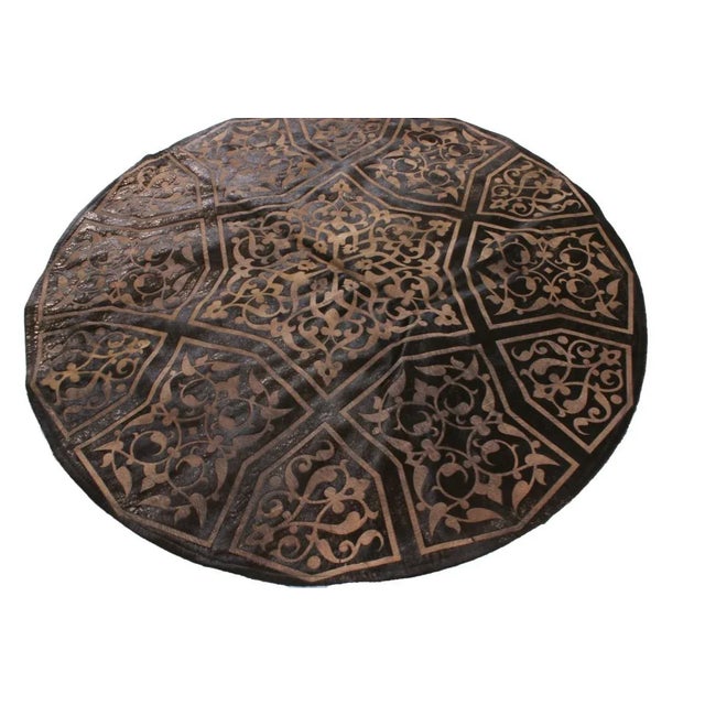 This handmade 5x5 contemporary cowhide rug from Rug & Kilim represents an exciting new collection of rare pieces in the...