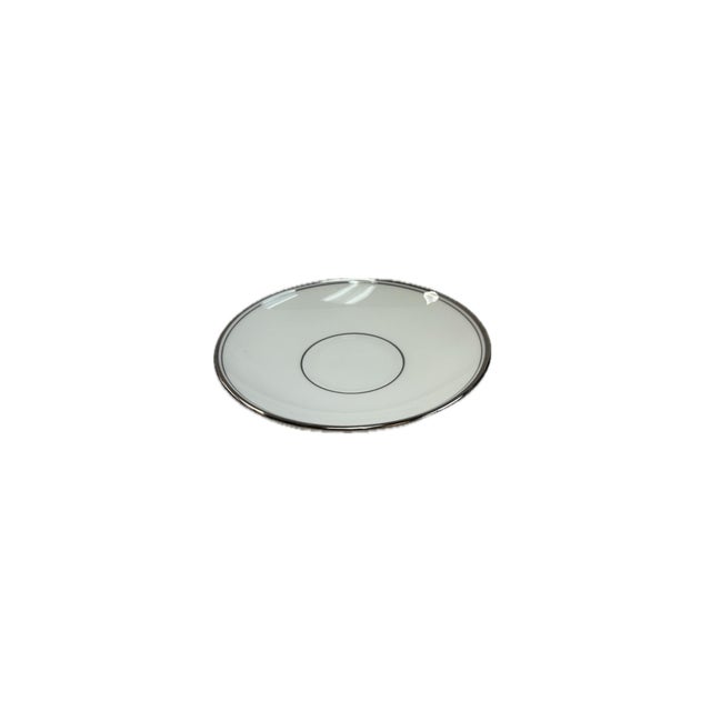 Dinner Plate, Salad Plate, B&B, Saucer (only) Kilbarry Platinum is a fine bone china dinnerware line by Waterford,...