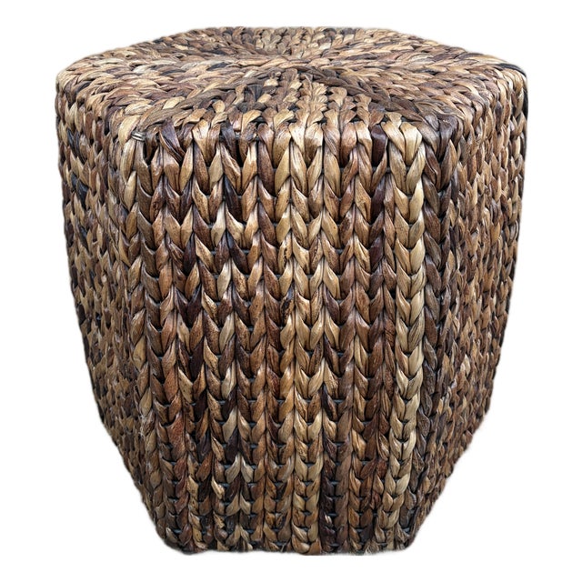 Late 20th Century Chinoiserie Woven Rush Hexagonal Garden Stool or Side Table For Sale