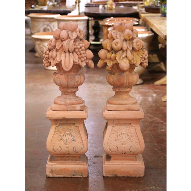 French Pair of Mid-Century French Trompe L’Oeil Concrete Medicis Fruit Vases on Stand For Sale - Image 3 of 12