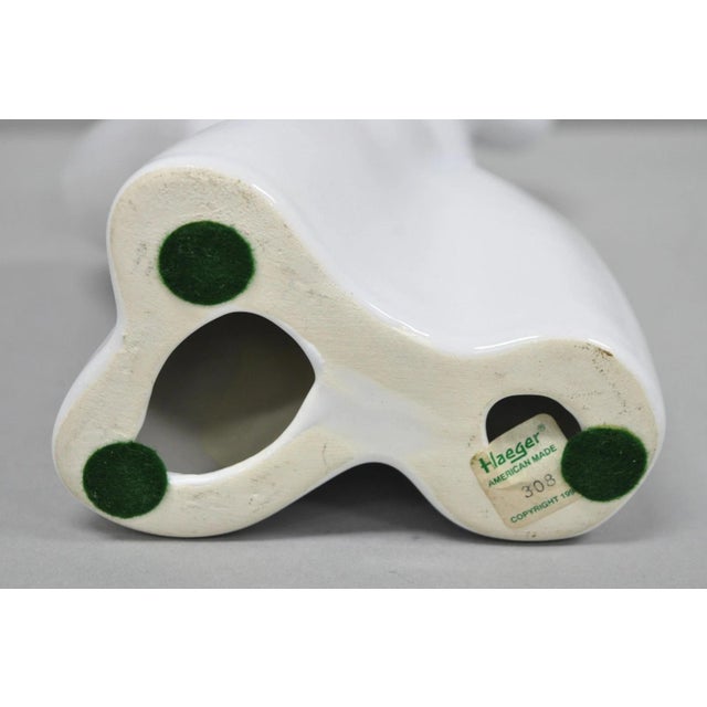 Vintage Royal Haeger Couple Dancing White Art Deco 1993 Ceramic Sculpture For Sale In Philadelphia - Image 6 of 9